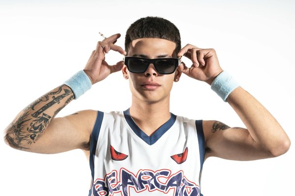 10 Incontournables pour une Garde-Robe Automnale Minimaliste : Guide Ultime